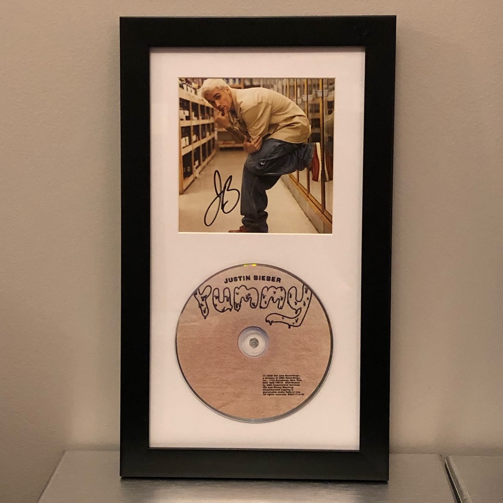Justin Bieber Autograph